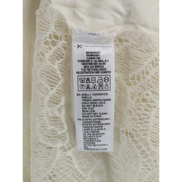 Forever 21 Lace Back Blouse S Cream Crew‎ Neck Short Sleeve Romantic Staple Work - Picture 4 of 7